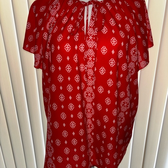 Red Patterned Women's Top - Picture 2 of 4